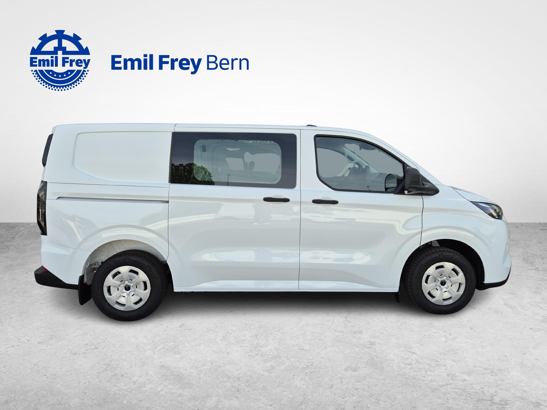 FORD Transit C Van 320 L1 2.5 Duratec 233 Trend PHEV ab 0.99% Leasing-image-7