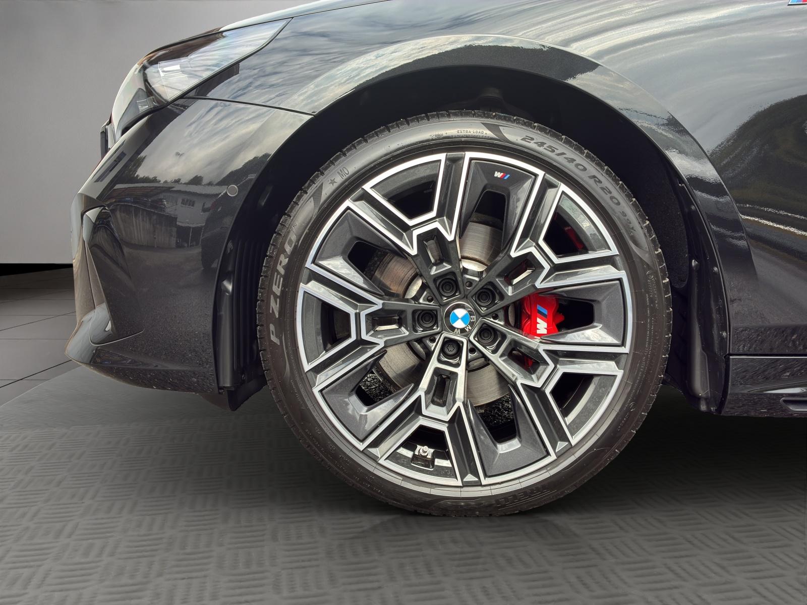 BMW 520d xDrive Touring-image-20
