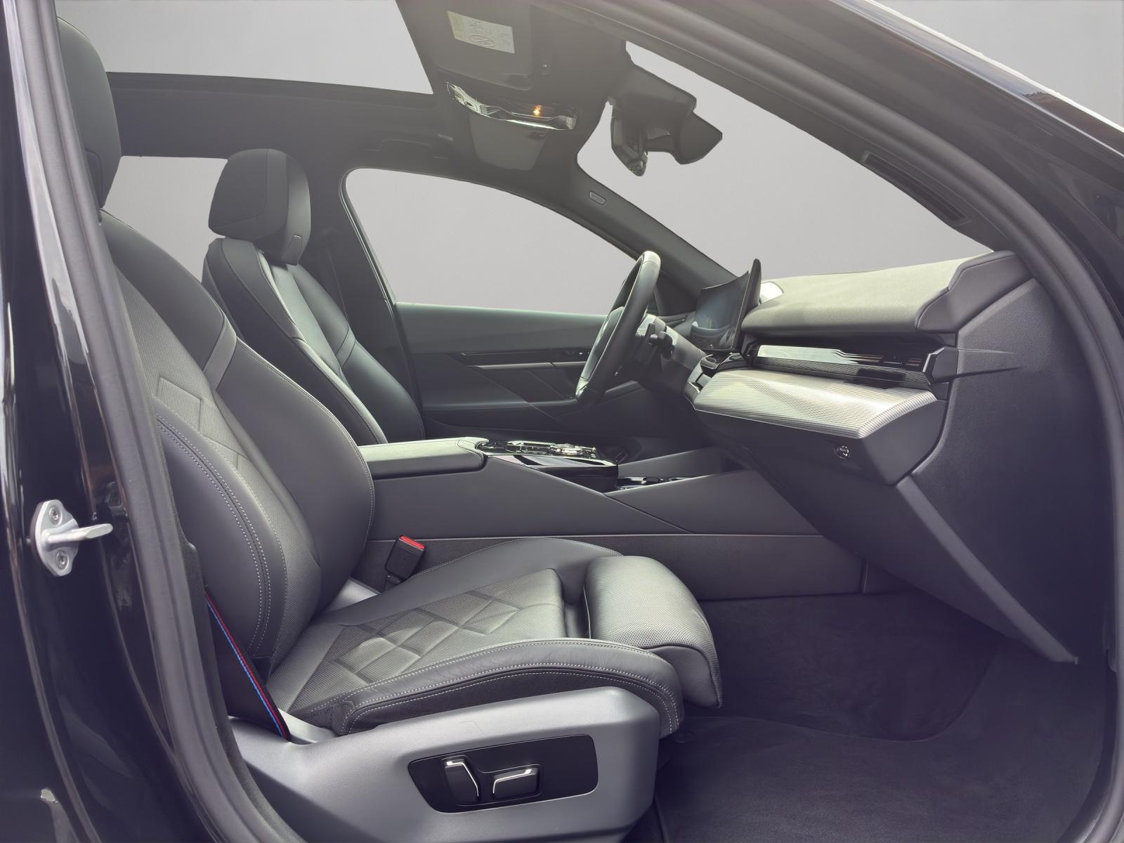 BMW 520d xDrive Touring-image-10