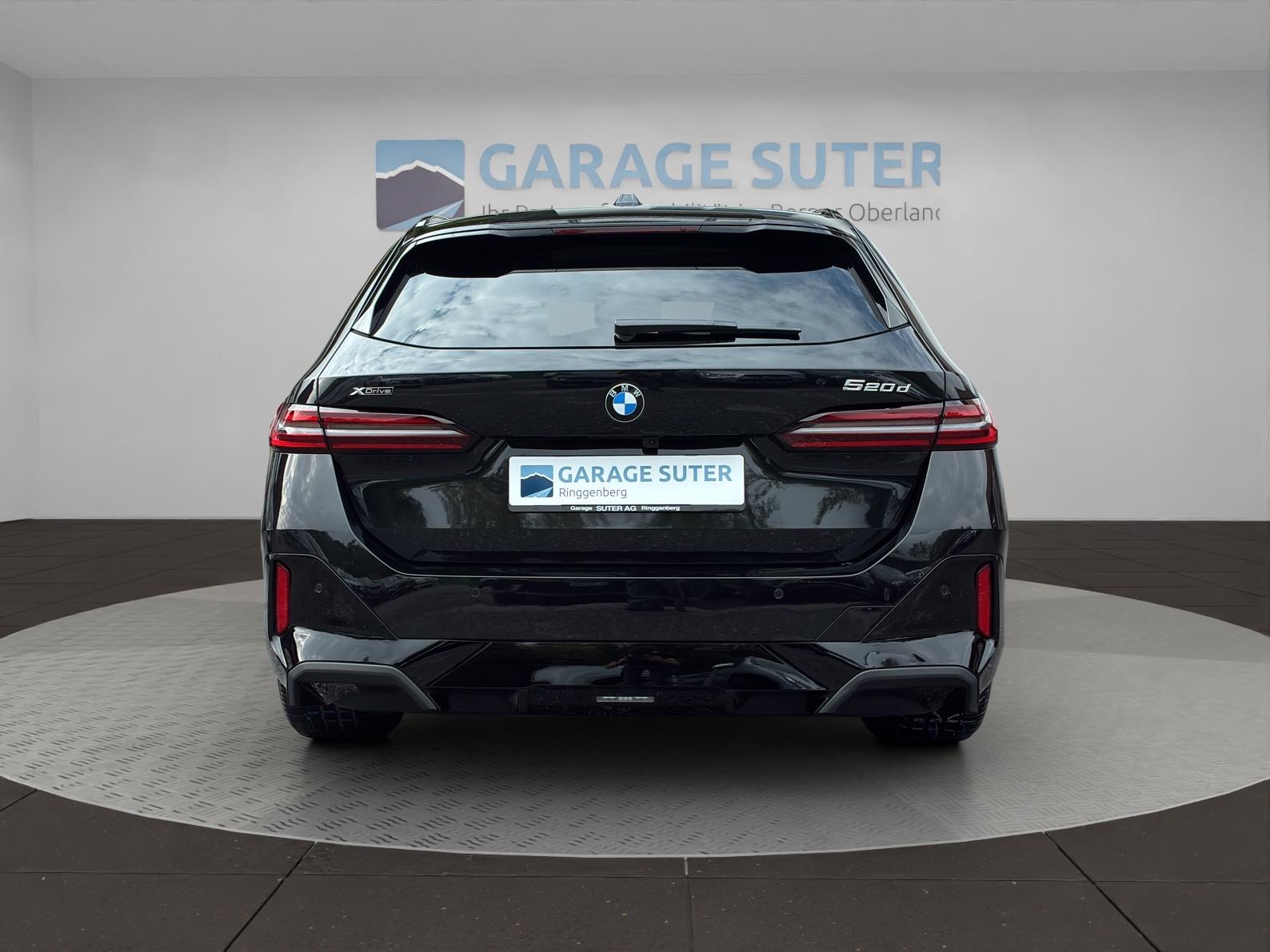 BMW 520d xDrive Touring-image-3