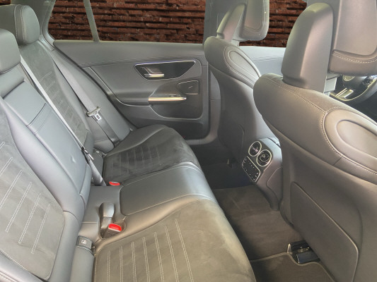 MERCEDES-BENZ C 200 T 4Matic AMG Line-image-12