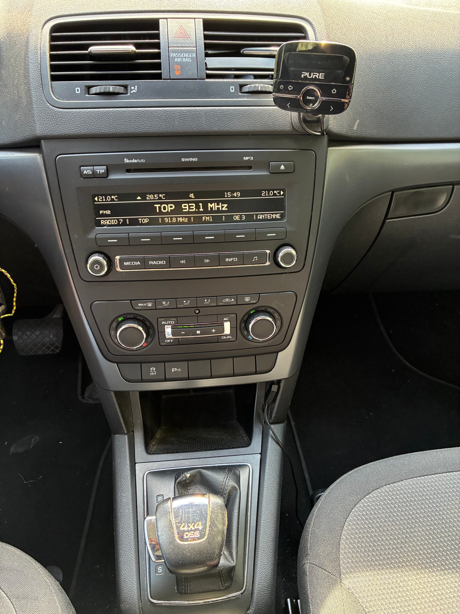 SKODA Yeti 2.0 TDI Ambition 4x4 DSG-image-6