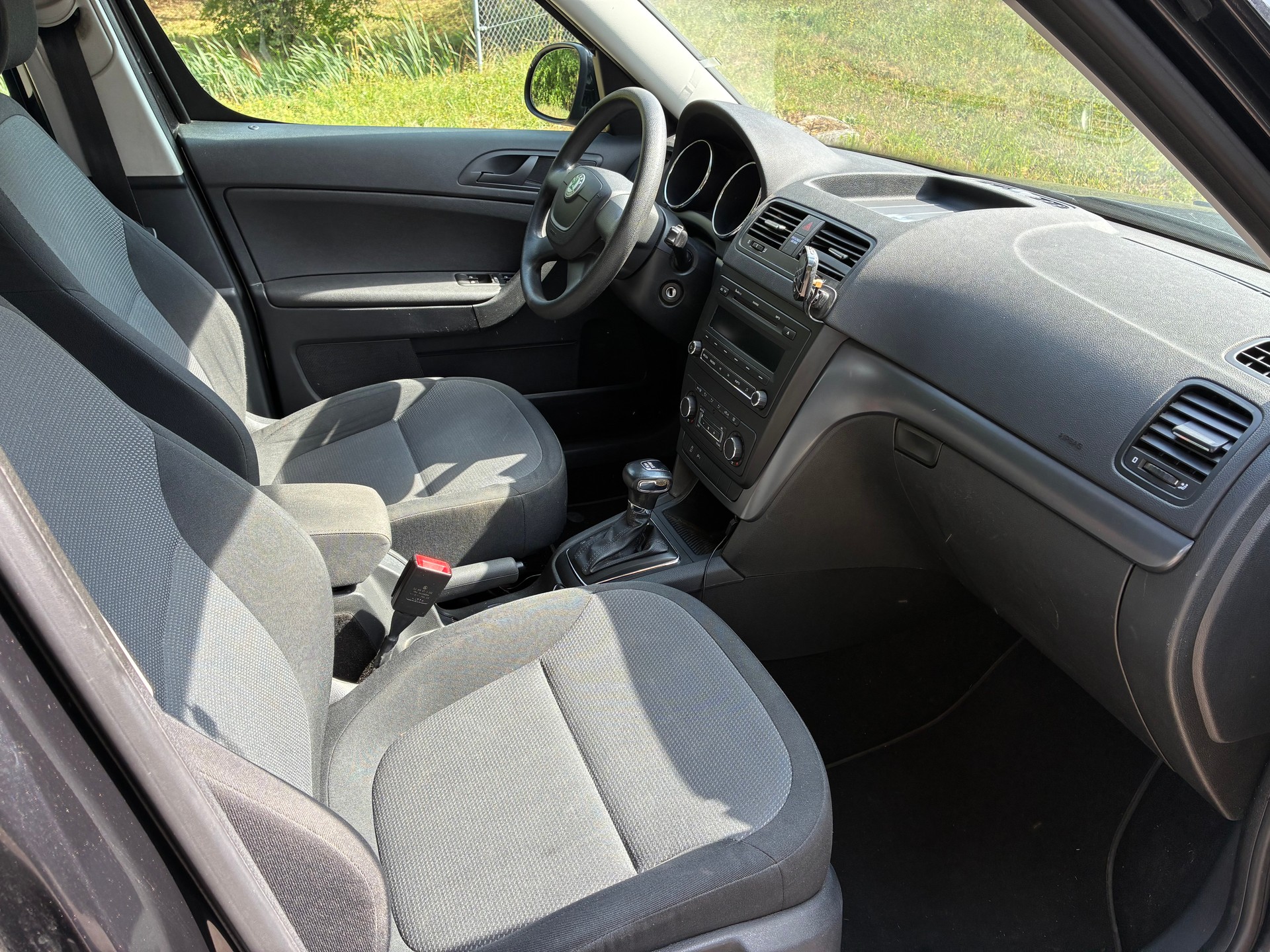 SKODA Yeti 2.0 TDI Ambition 4x4 DSG-image-4