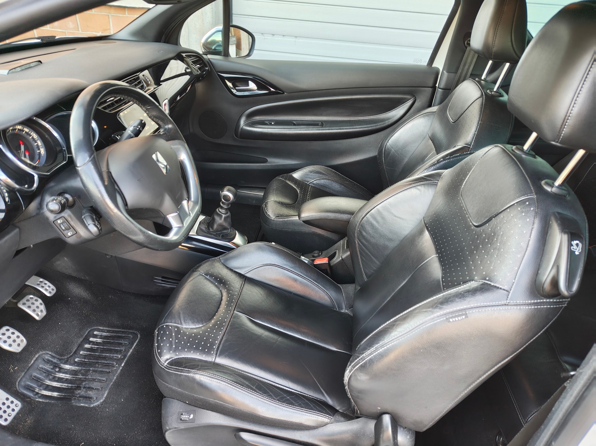 DS AUTOMOBILES DS3 1.6 THP Sport Chic-image-6