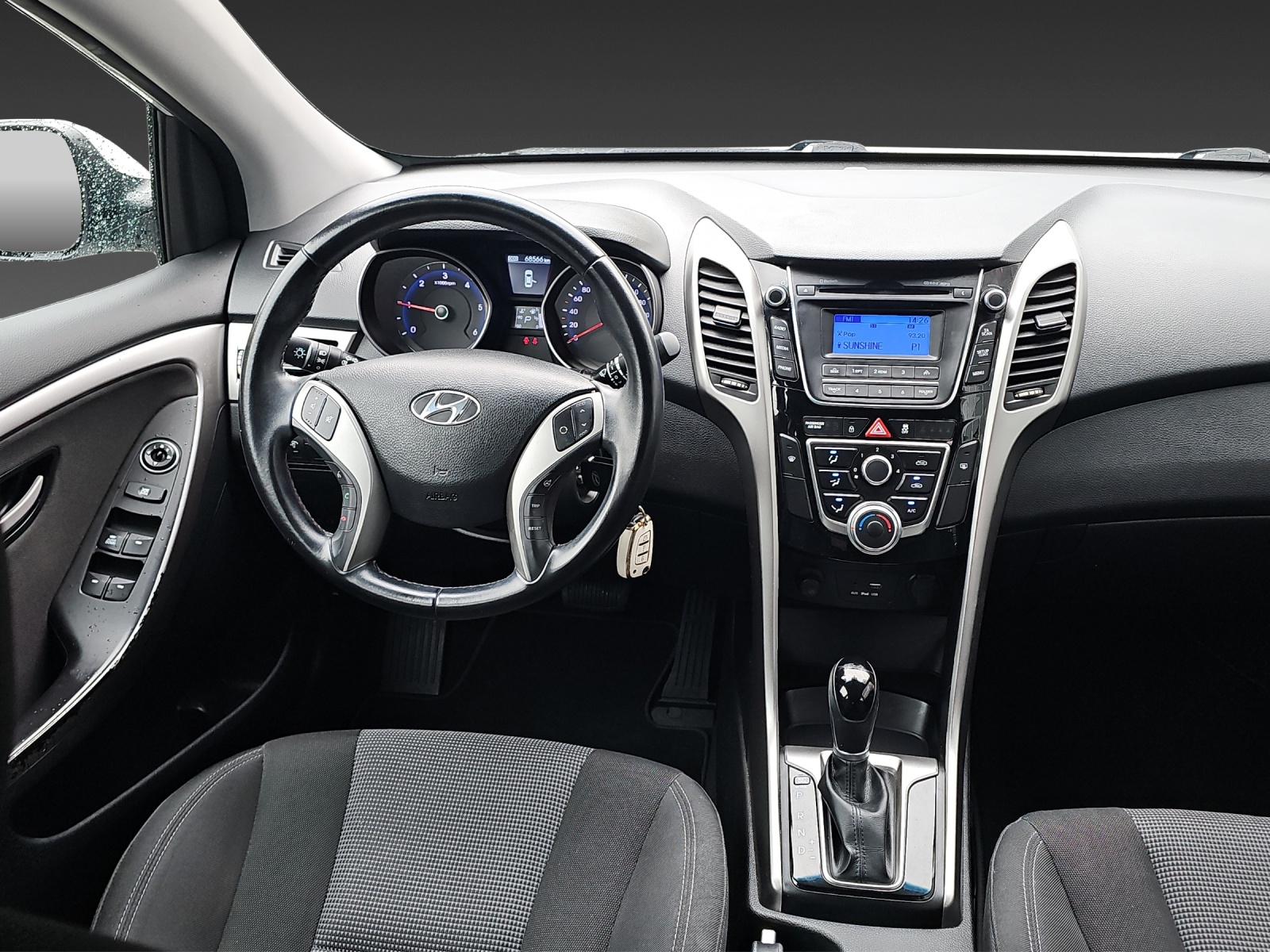 HYUNDAI i30 1.6 CRDi Vertex Automatic DCT-image-13