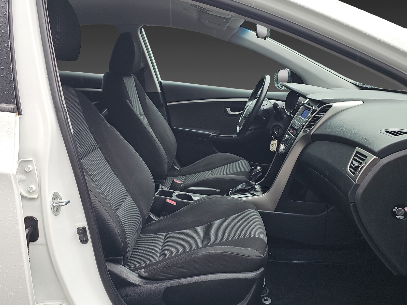 HYUNDAI i30 1.6 CRDi Vertex Automatic DCT-image-12