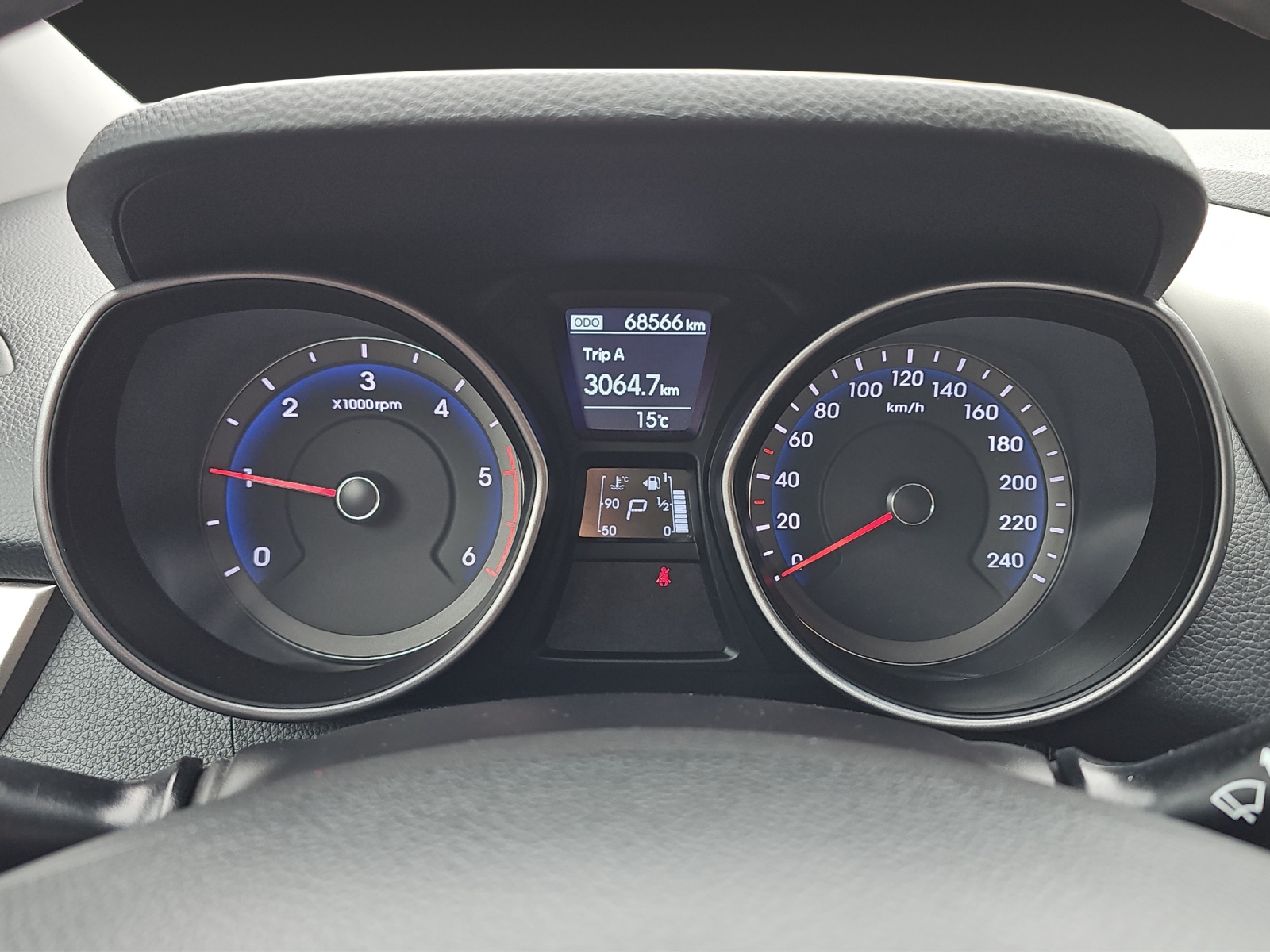 HYUNDAI i30 1.6 CRDi Vertex Automatic DCT-image-10