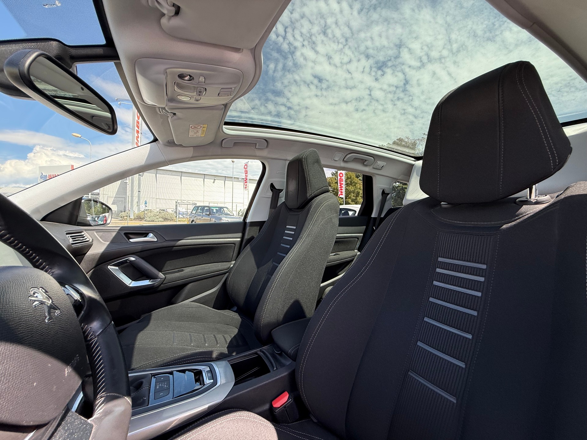 PEUGEOT 308 SW 1.2 THP Style Automatic-image-11