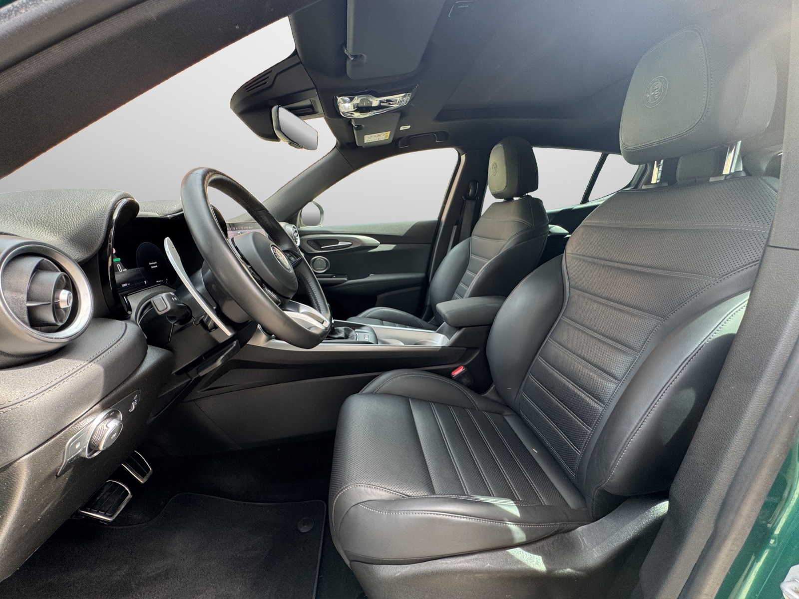 ALFA ROMEO Tonale 1.3 Plug-in Hybrid Veloce Q4-image-4
