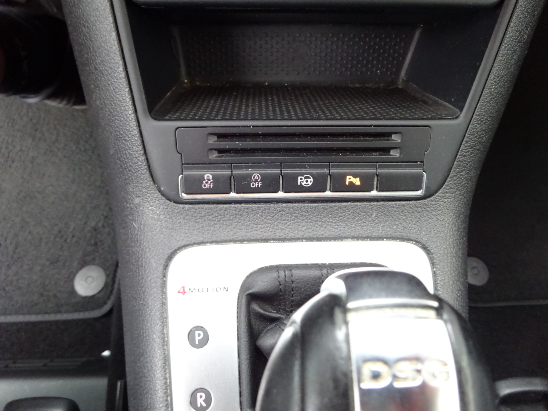 VW Tiguan 2.0 TDI BMT Salomon 4Motion DSG-image-11