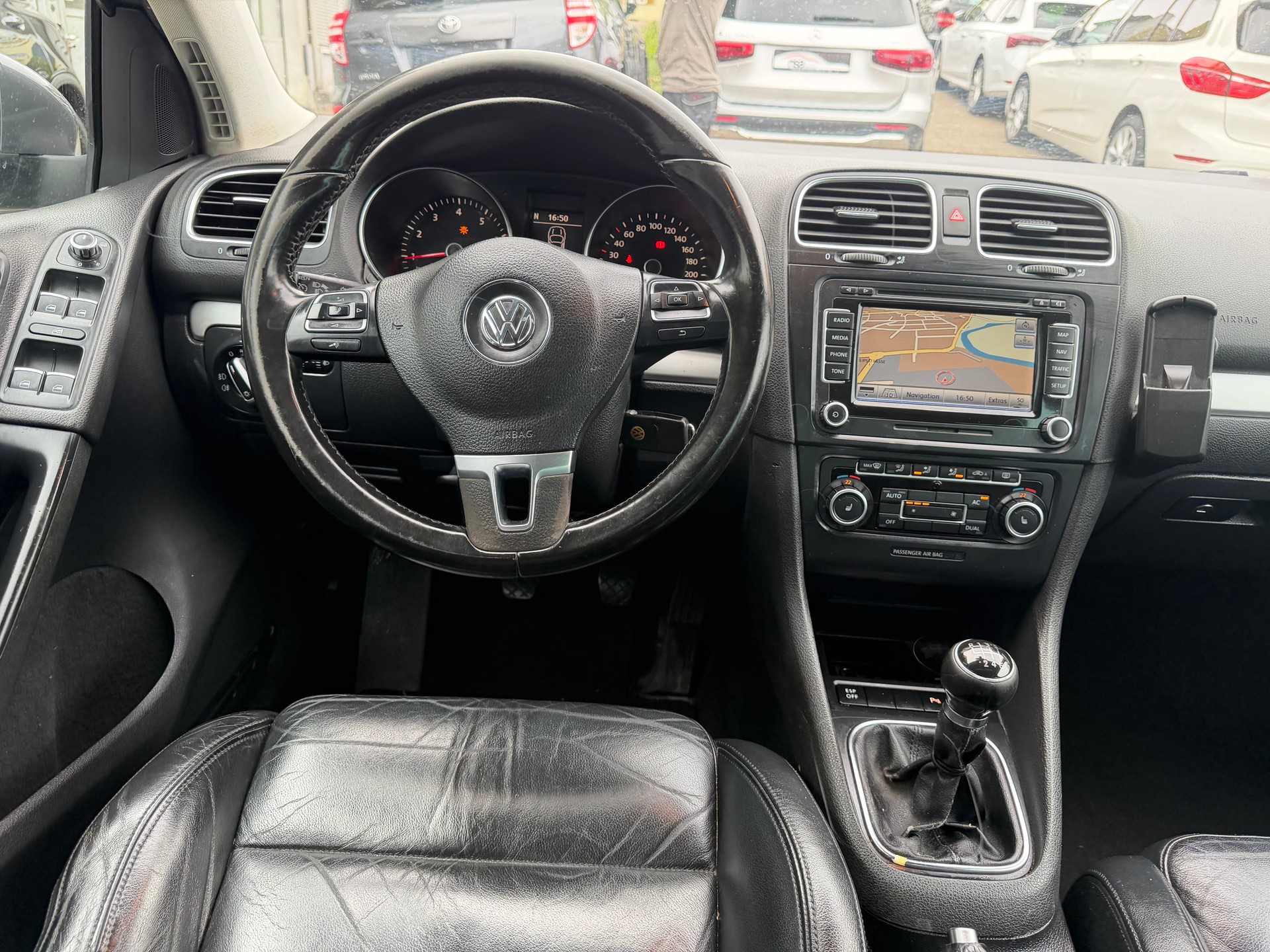 VW Golf 1.4 TSI Highline ** Leder ** Navigation ** Klima-auto ** PDC V&H ** Tempomat ** B5a-image-3