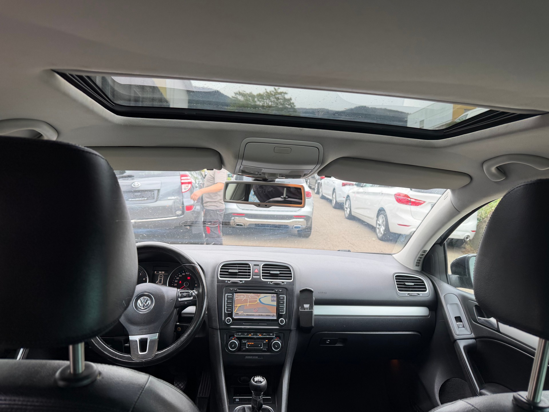 VW Golf 1.4 TSI Highline ** Leder ** Navigation ** Klima-auto ** PDC V&H ** Tempomat ** B5a-image-8