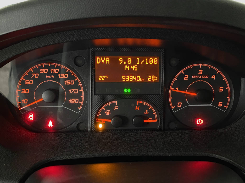 PEUGEOT Boxer Kaw. 335 L3H2 2.2 BlueHDi 140 PS Premium S/S-image-8