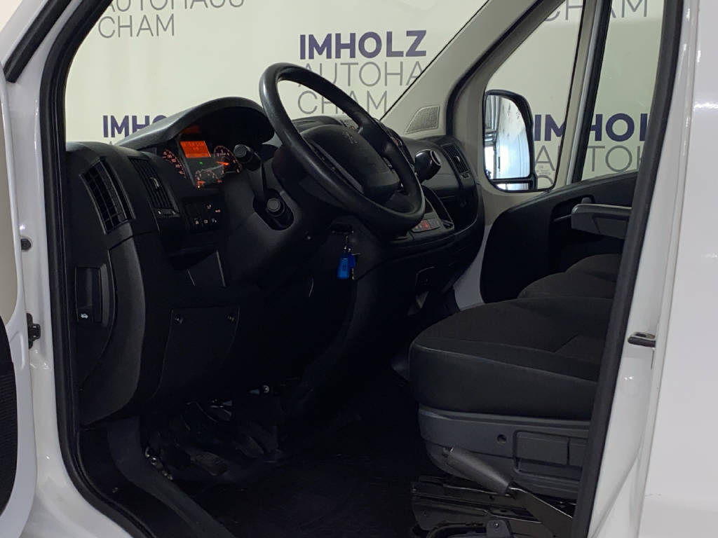 PEUGEOT Boxer Kaw. 335 L3H2 2.2 BlueHDi 140 PS Premium S/S-image-15