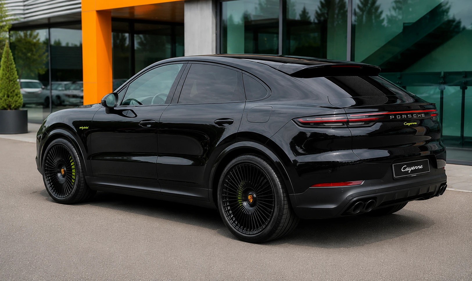PORSCHE Cayenne Coupé 3.0 V6 E-Hybrid Platinum Edition-image-4