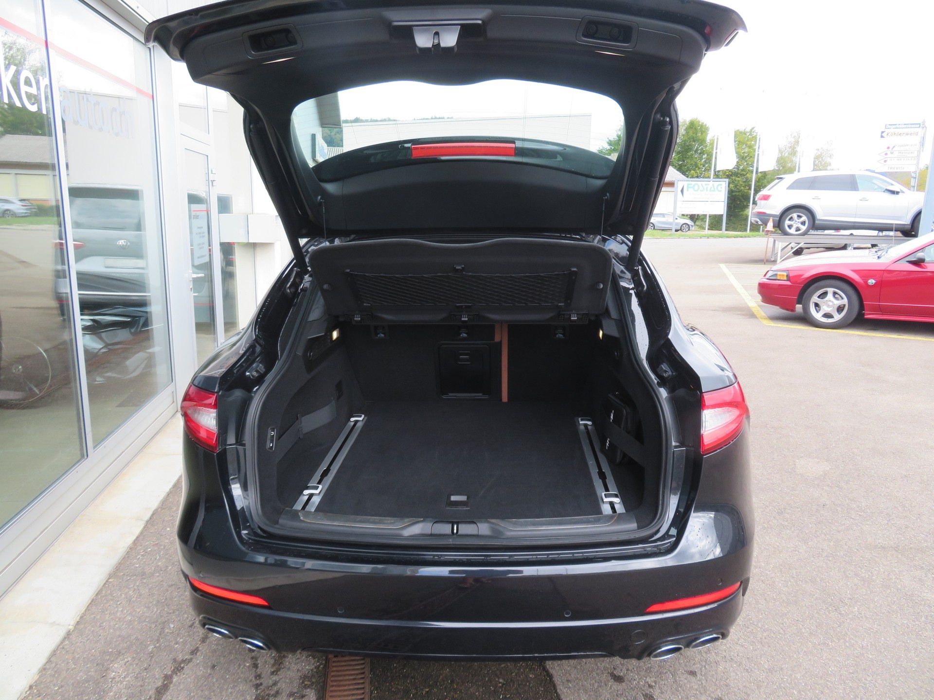 MASERATI Levante D 3.0 V6 Automatica-image-3