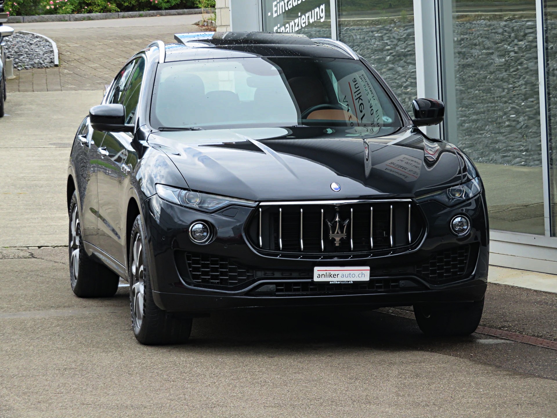 MASERATI Levante D 3.0 V6 Automatica-image-1