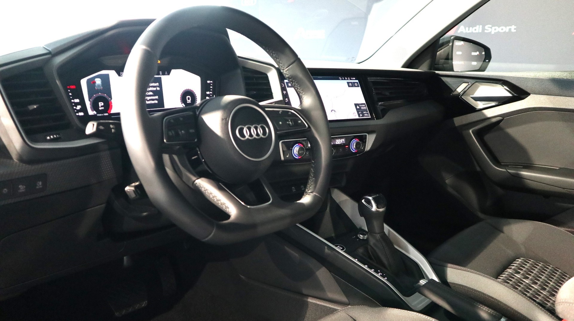 AUDI A1 Sportback 35 TFSI S Line S-tronic-image-3