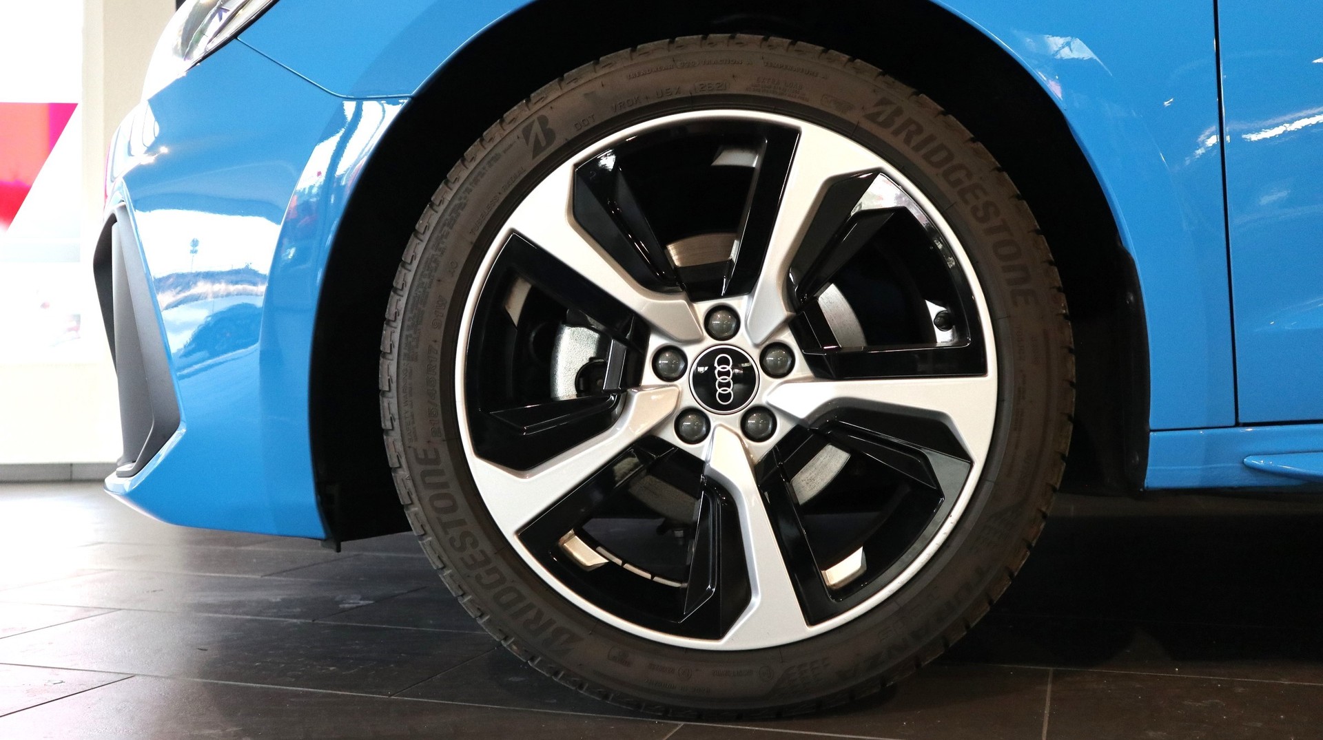 AUDI A1 Sportback 35 TFSI S Line S-tronic-image-9