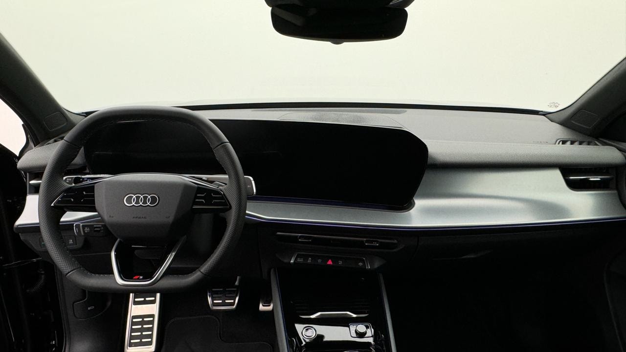 AUDI Q3 SUV e-hybrid 200 kW S tronic-image-5