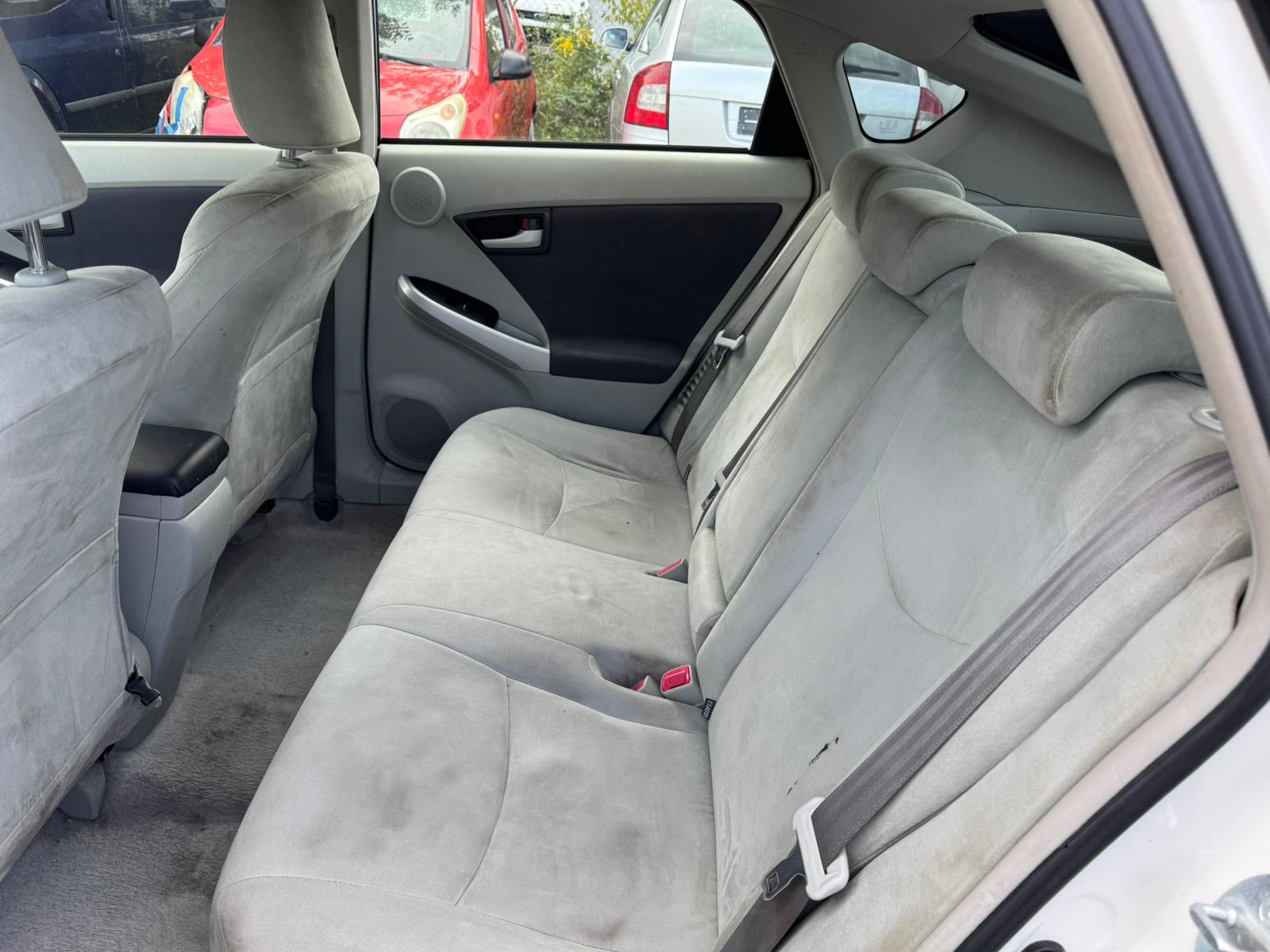 TOYOTA Prius 1.8 16V HSD Luna-image-11