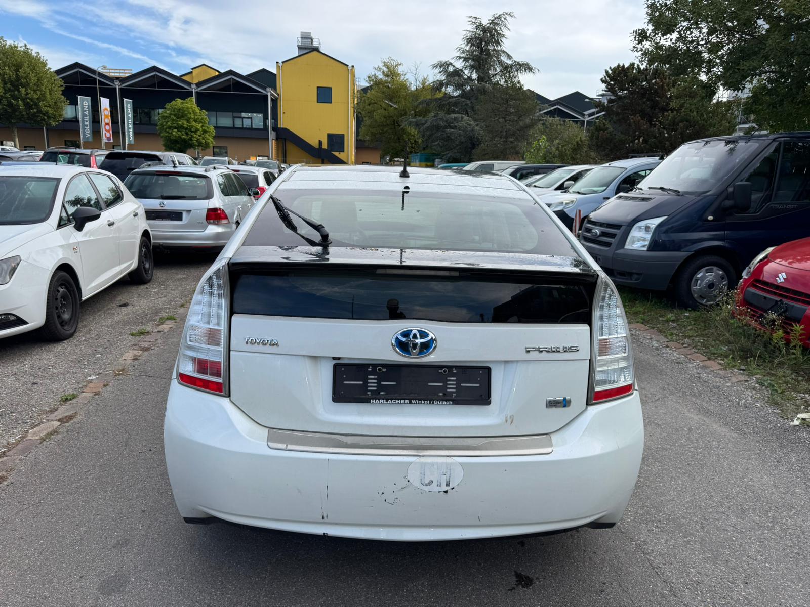 TOYOTA Prius 1.8 16V HSD Luna-image-3