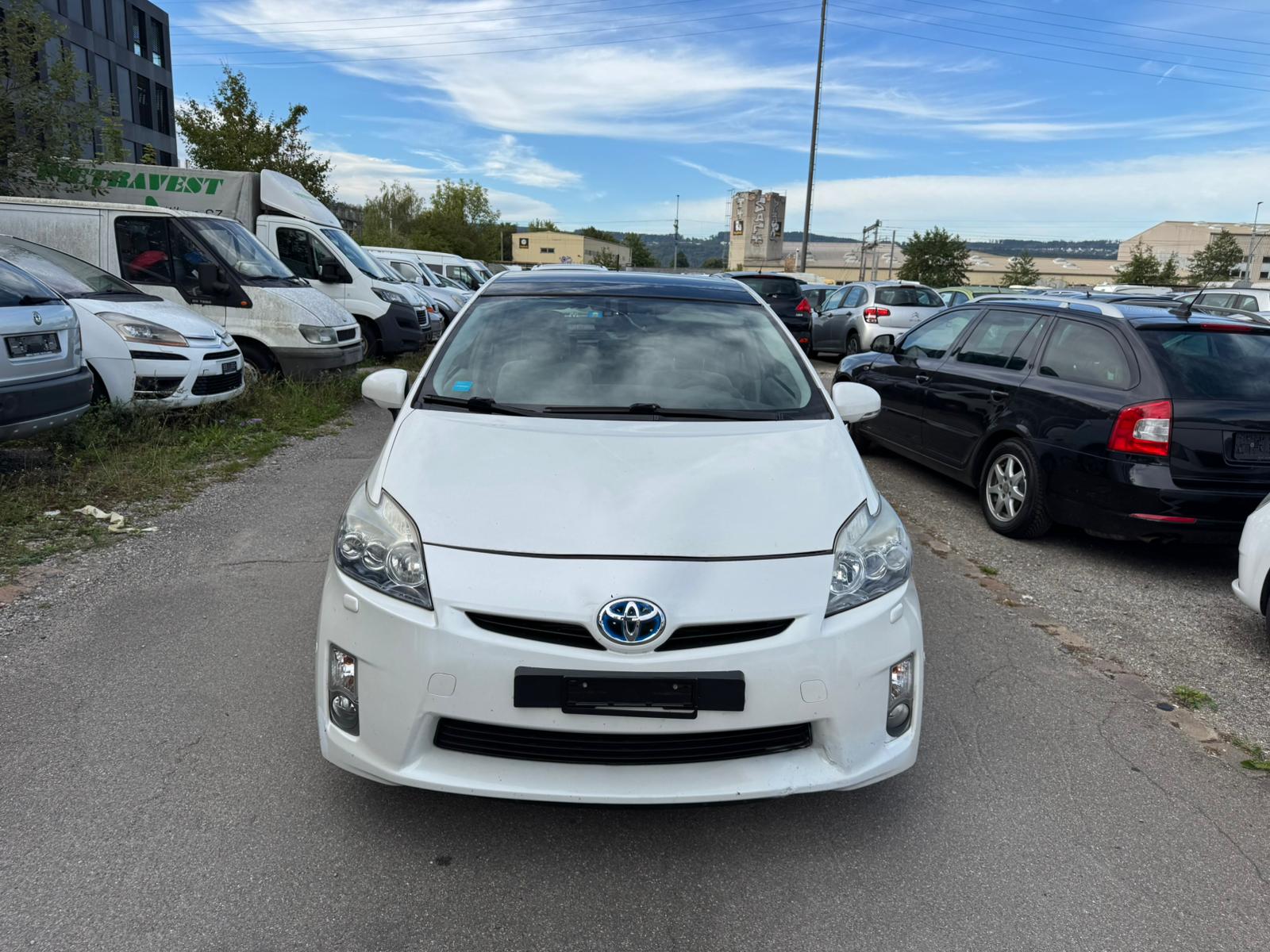 TOYOTA Prius 1.8 16V HSD Luna-image-0