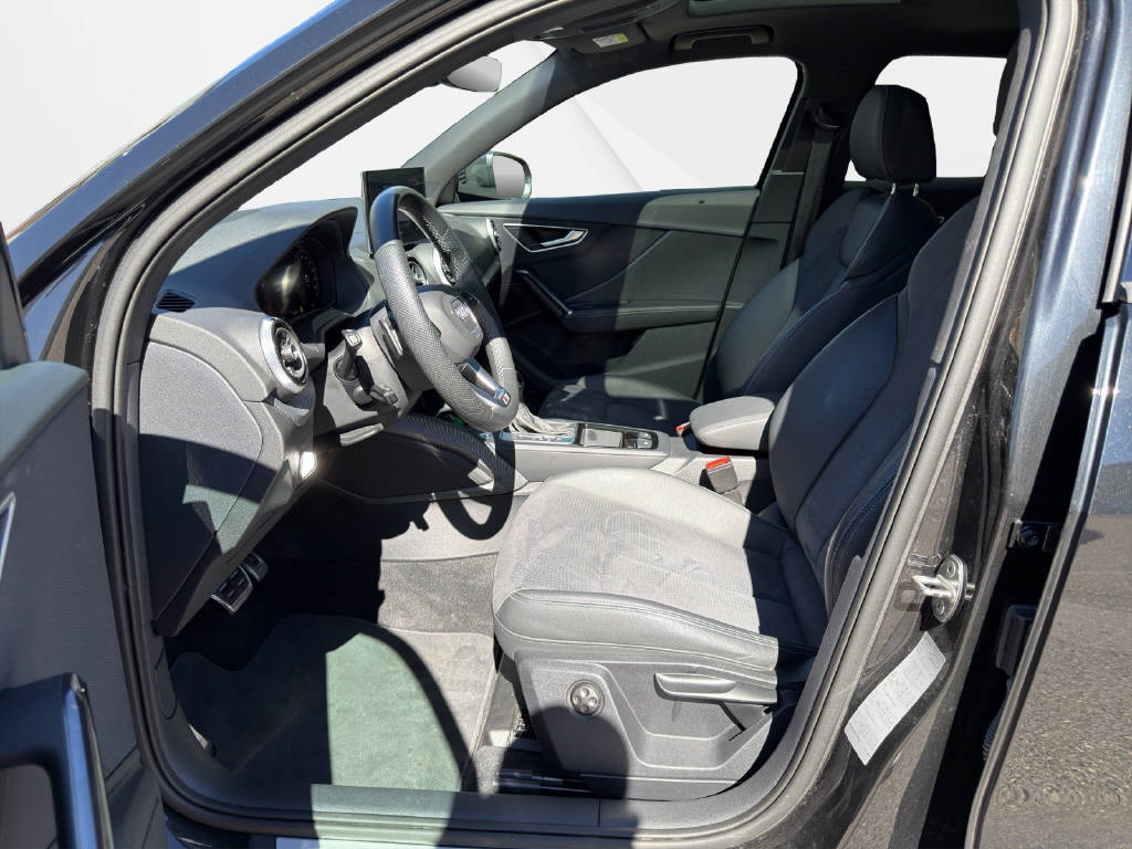 AUDI Q2 40 TFSI S line Attraction quattro S-tronic-image-4
