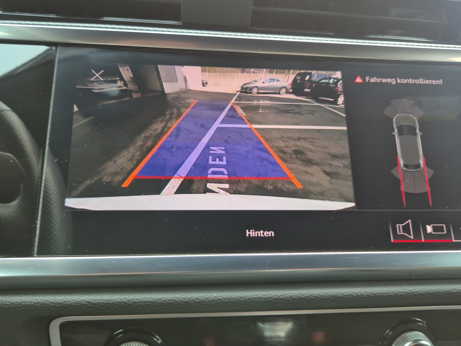 AUDI Q3 Sportback 35 TFSI S line Attraction S-tronic-image-15