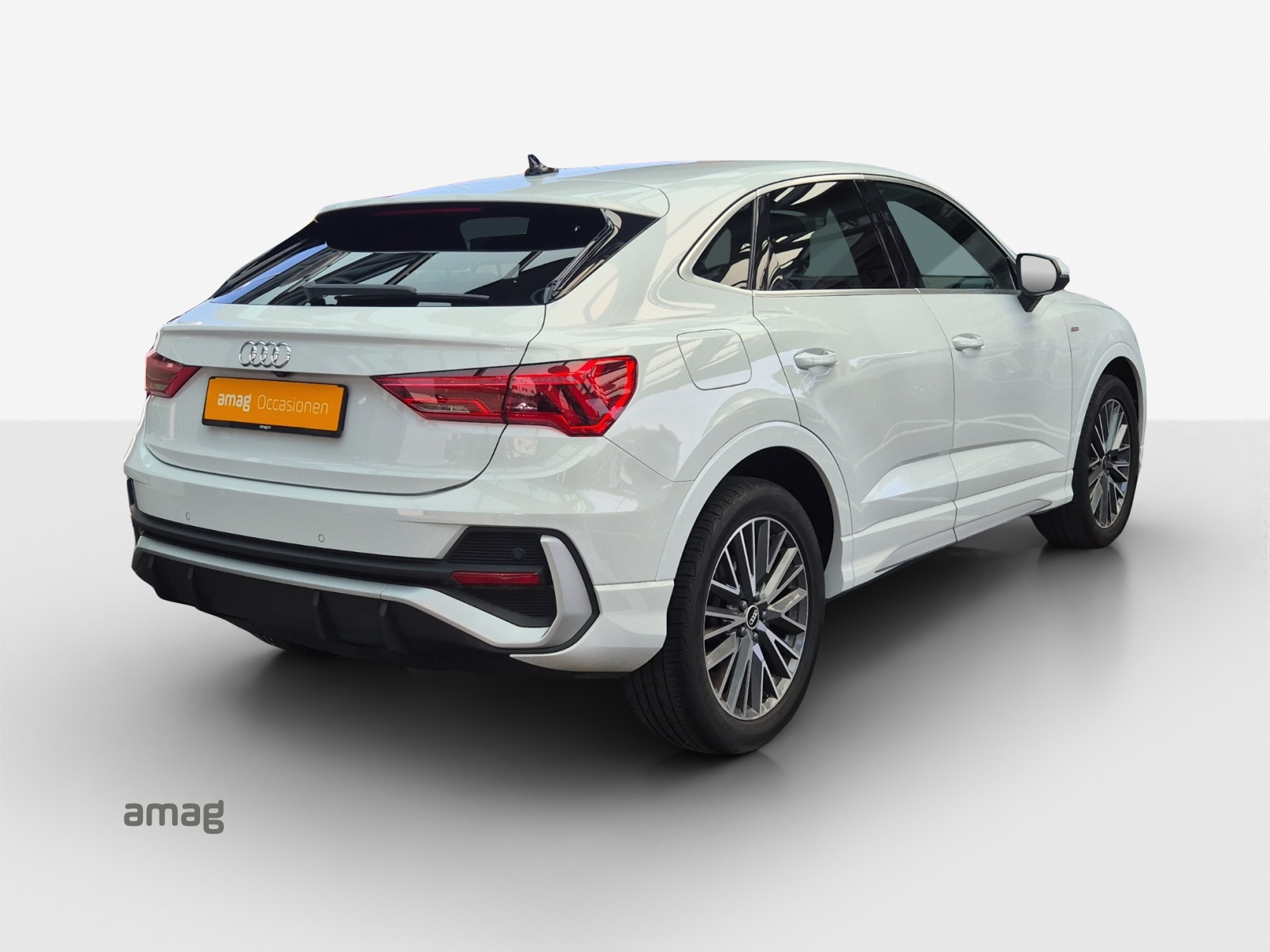 AUDI Q3 Sportback 35 TFSI S line Attraction S-tronic-image-1