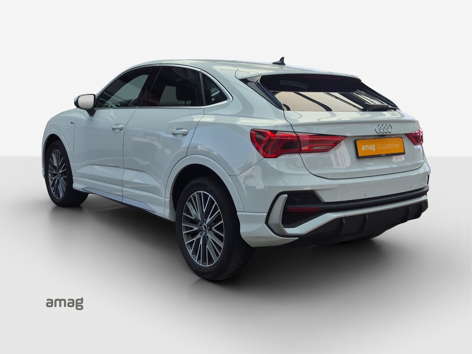 AUDI Q3 Sportback 35 TFSI S line Attraction S-tronic-image-3