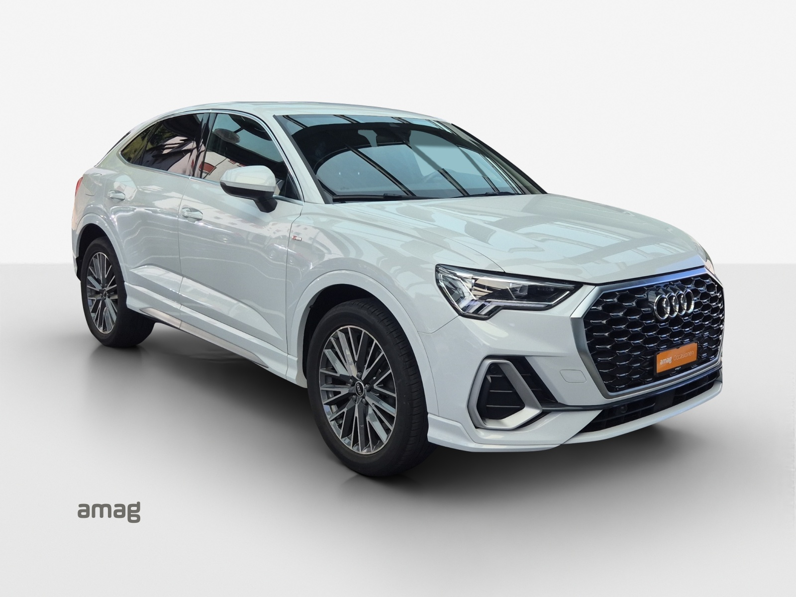 AUDI Q3 Sportback 35 TFSI S line Attraction S-tronic-image-0