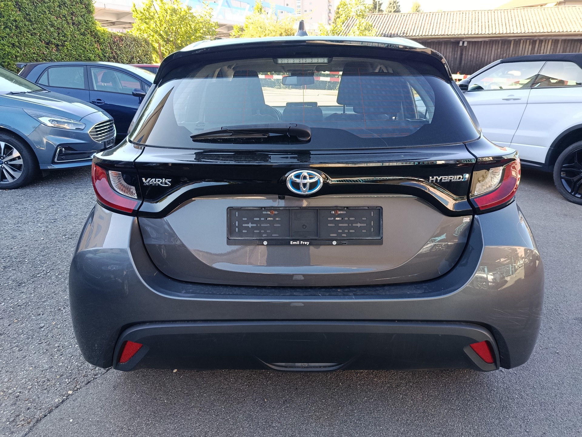 TOYOTA Yaris 1.5 Trend e-CVT-image-2