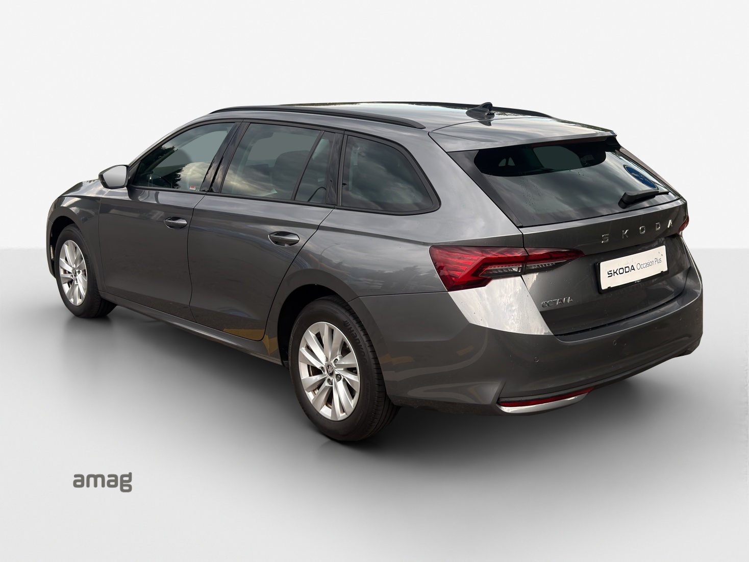 SKODA Octavia Combi 1.5 TSI mHEV DSG Dynamic-image-2