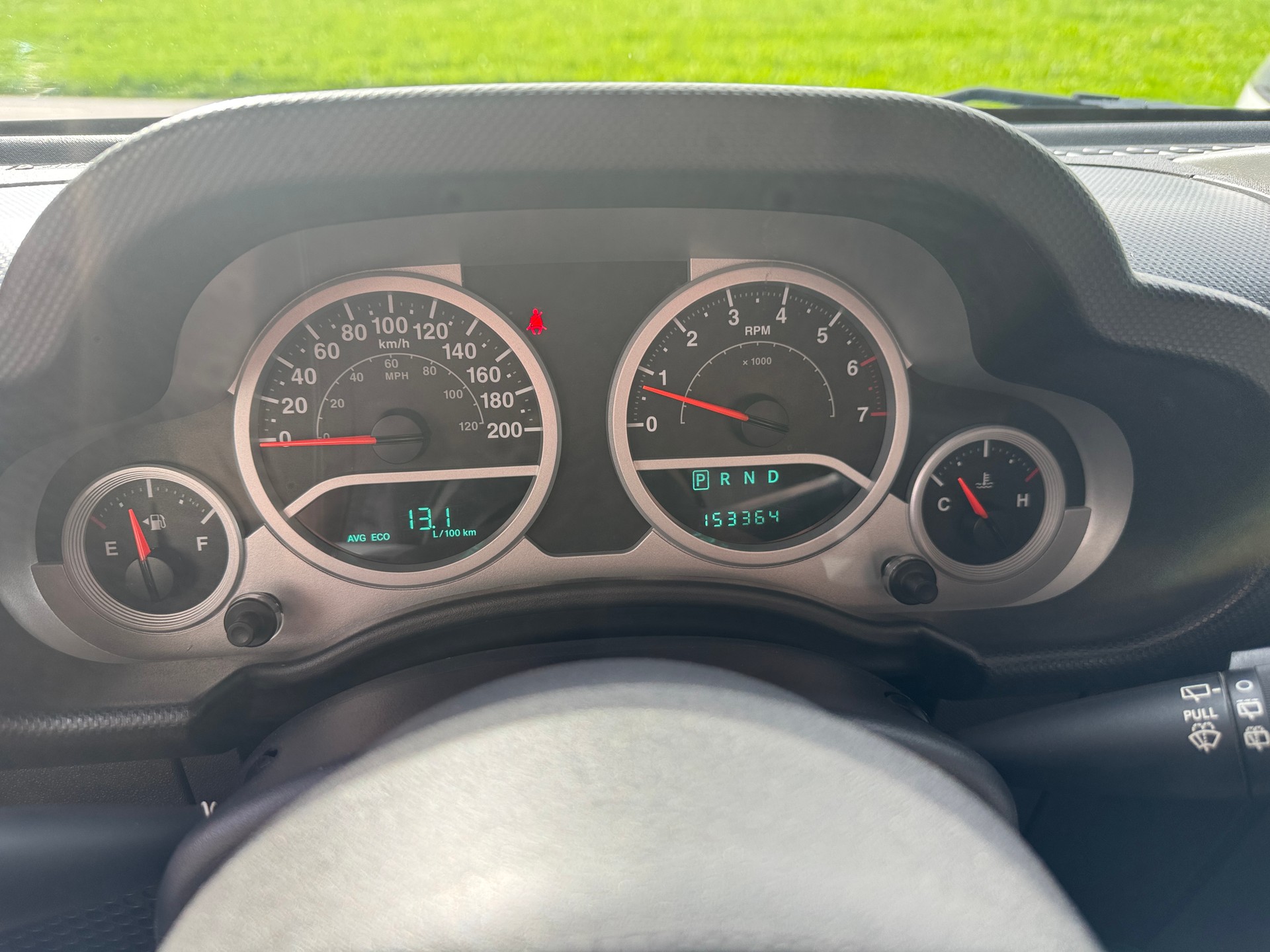 JEEP Wrangler 3.8 Sahara Automatic-image-12