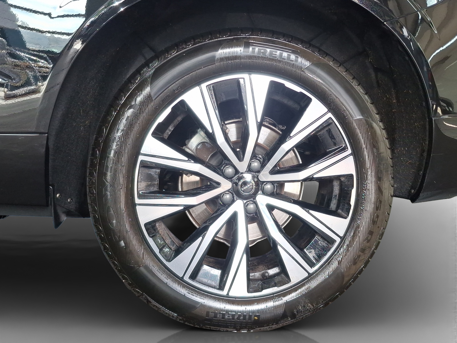 VOLVO XC60 B5 Benzin Mild Hybrid AWD Plus Dark Geartronic-image-13