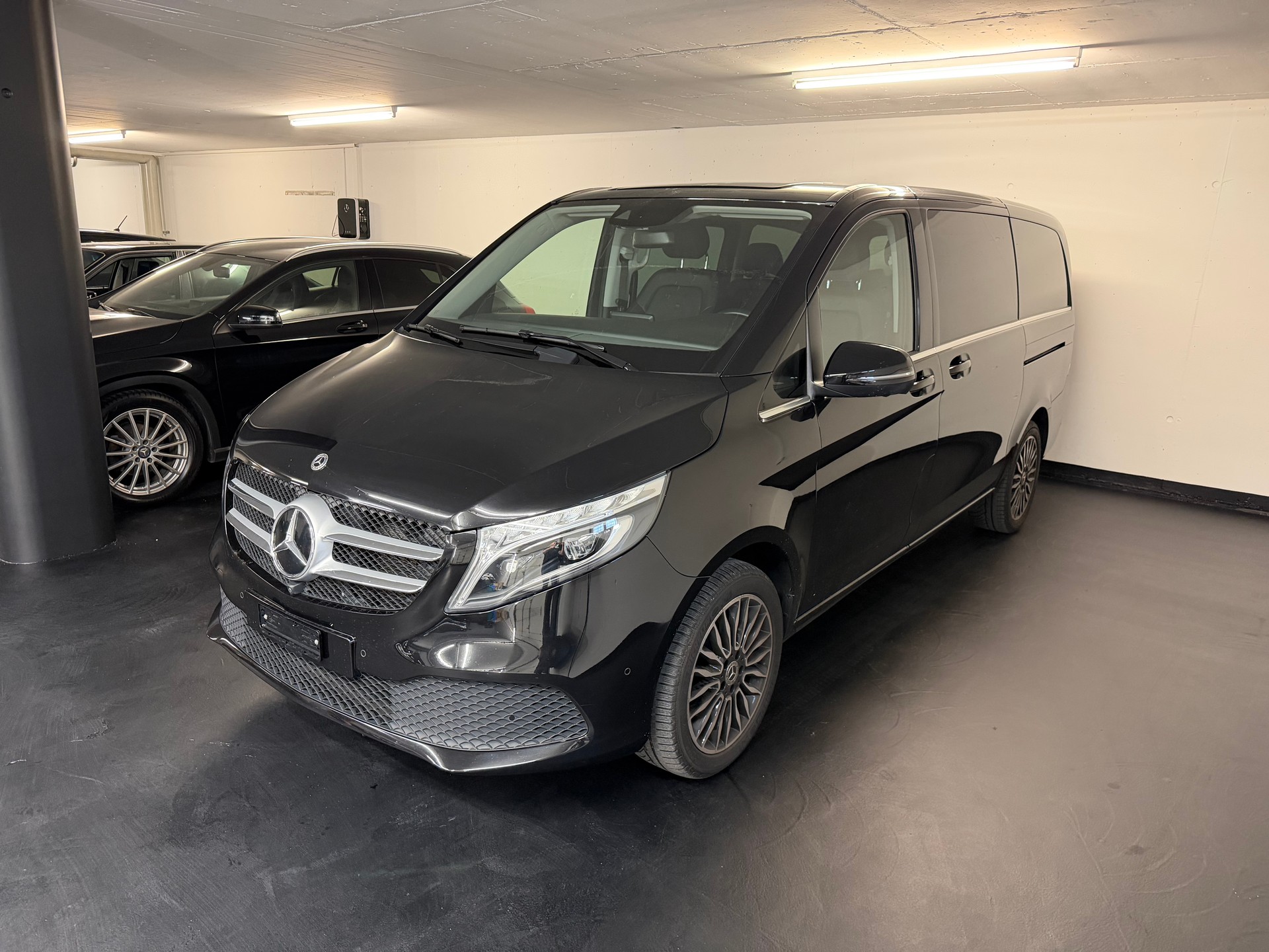 MERCEDES-BENZ V 250 d lang Avantgarde 4Matic G-Tronic-image-4