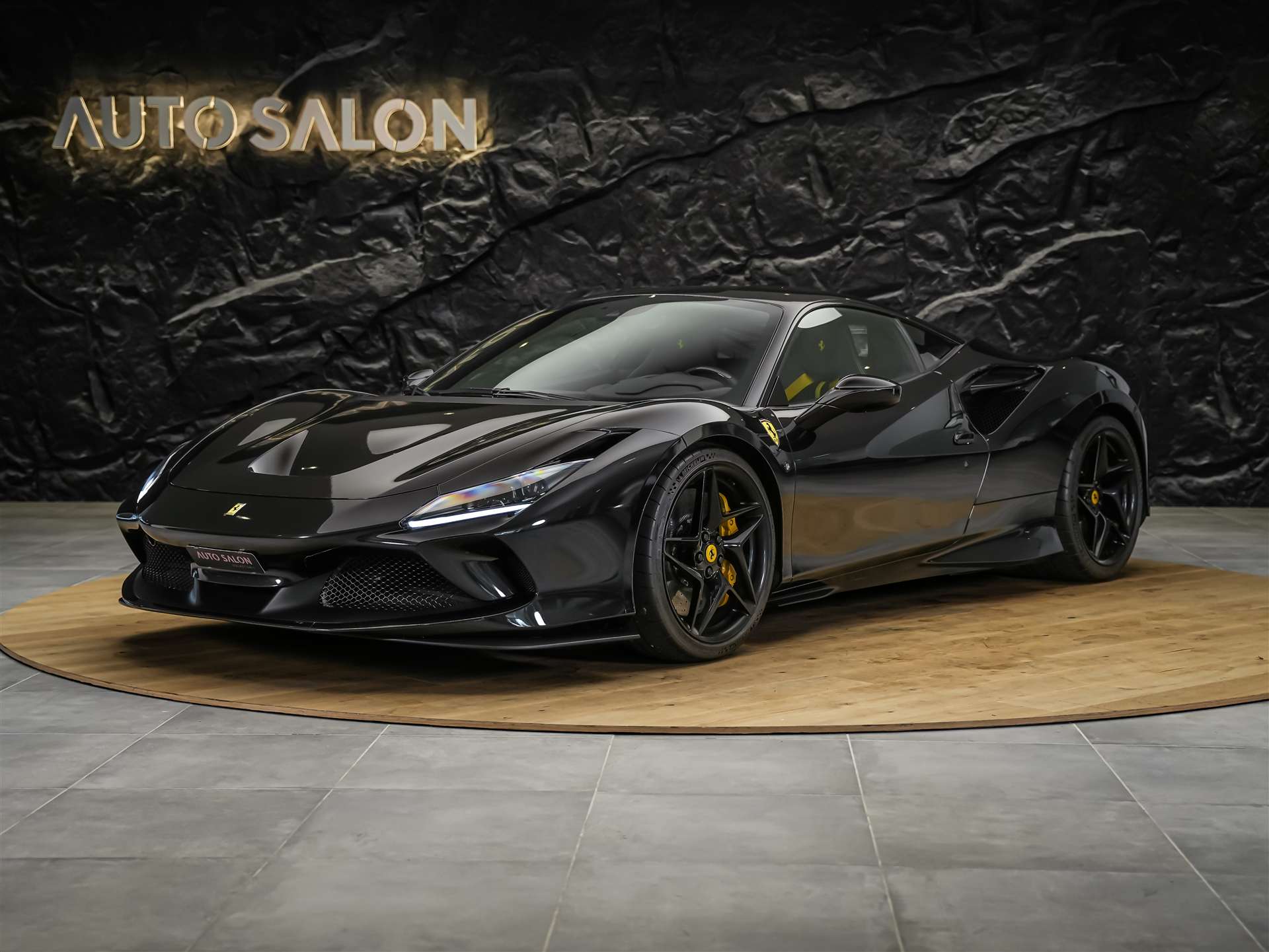 FERRARI F8 Tributo *Schalensitze*Keramik*Carbon*-image-0