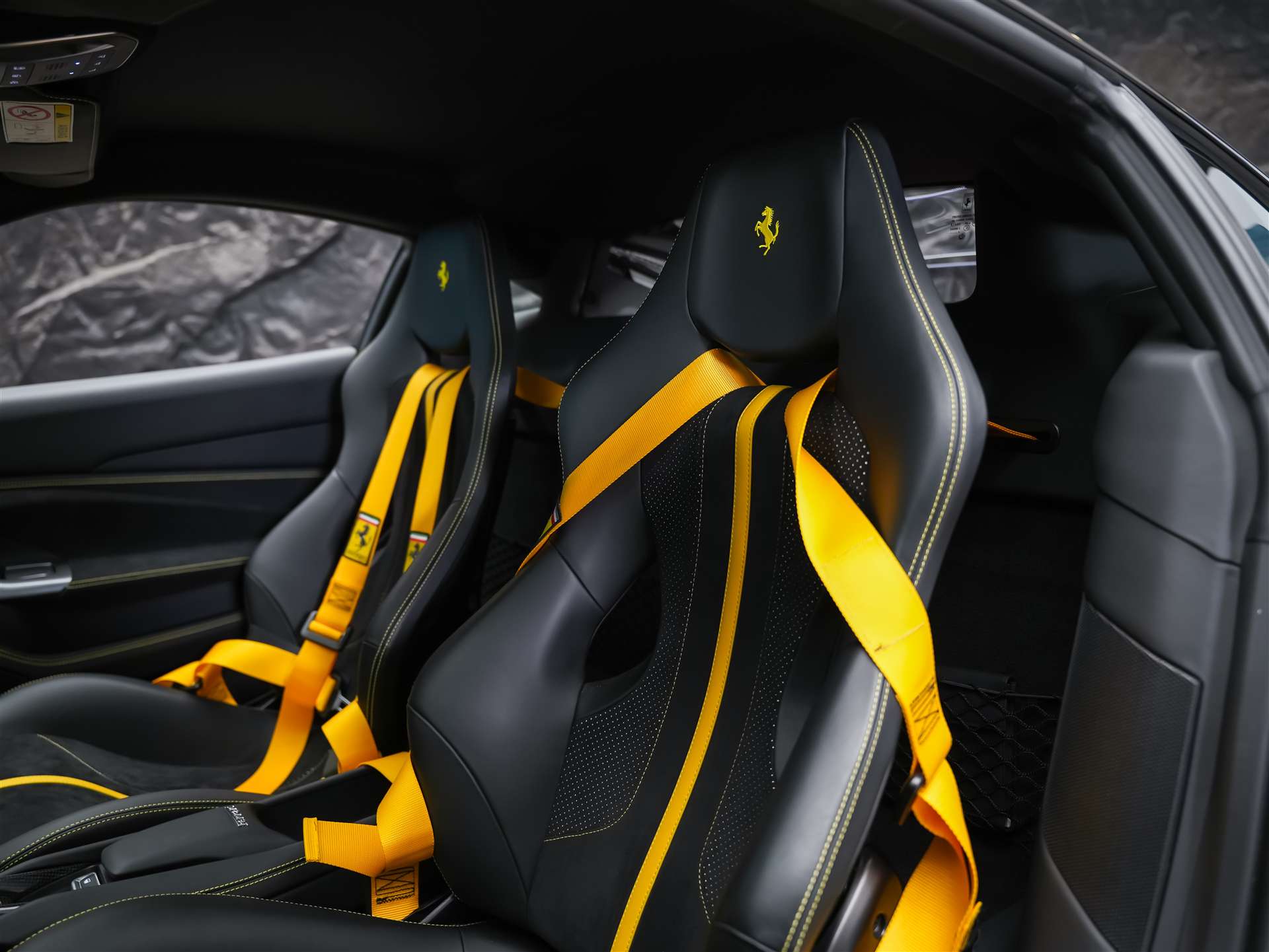 FERRARI F8 Tributo *Schalensitze*Keramik*Carbon*-image-9