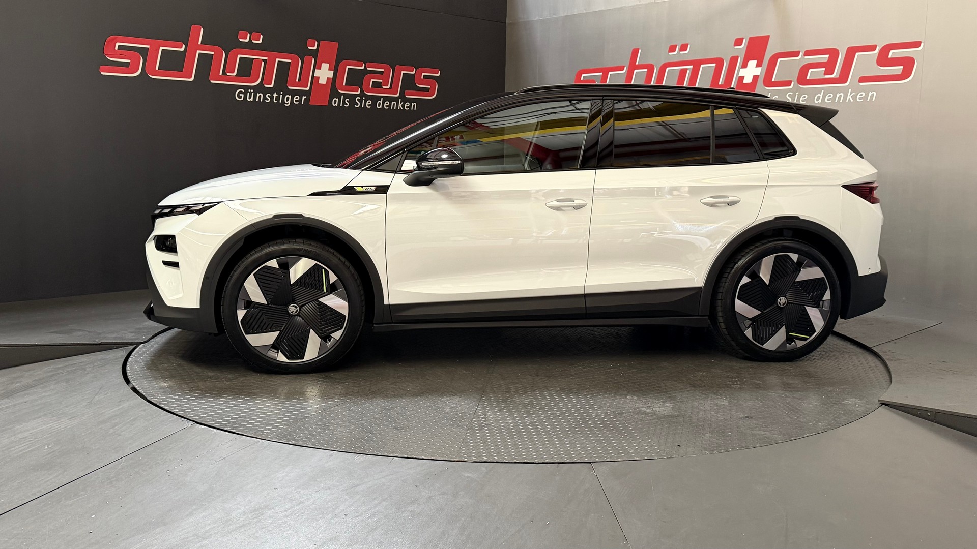 SKODA Elroq RS 4x4-image-2