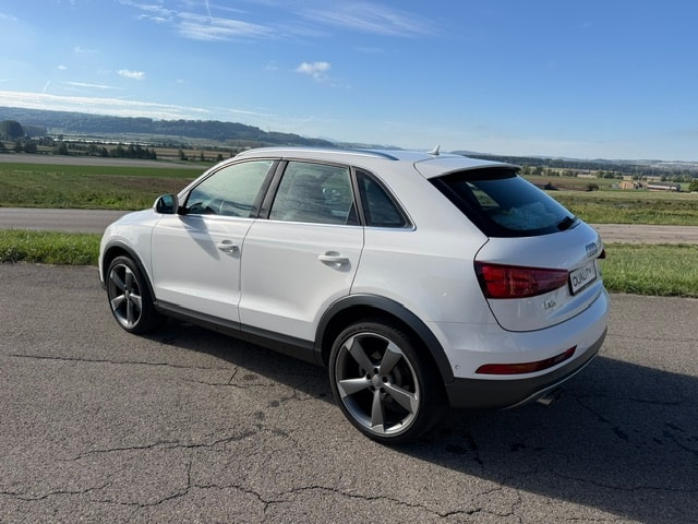 AUDI Q3 2.0 TFSI sport quattro S-tronic-image-4