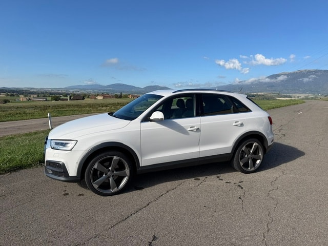 AUDI Q3 2.0 TFSI sport quattro S-tronic-image-3