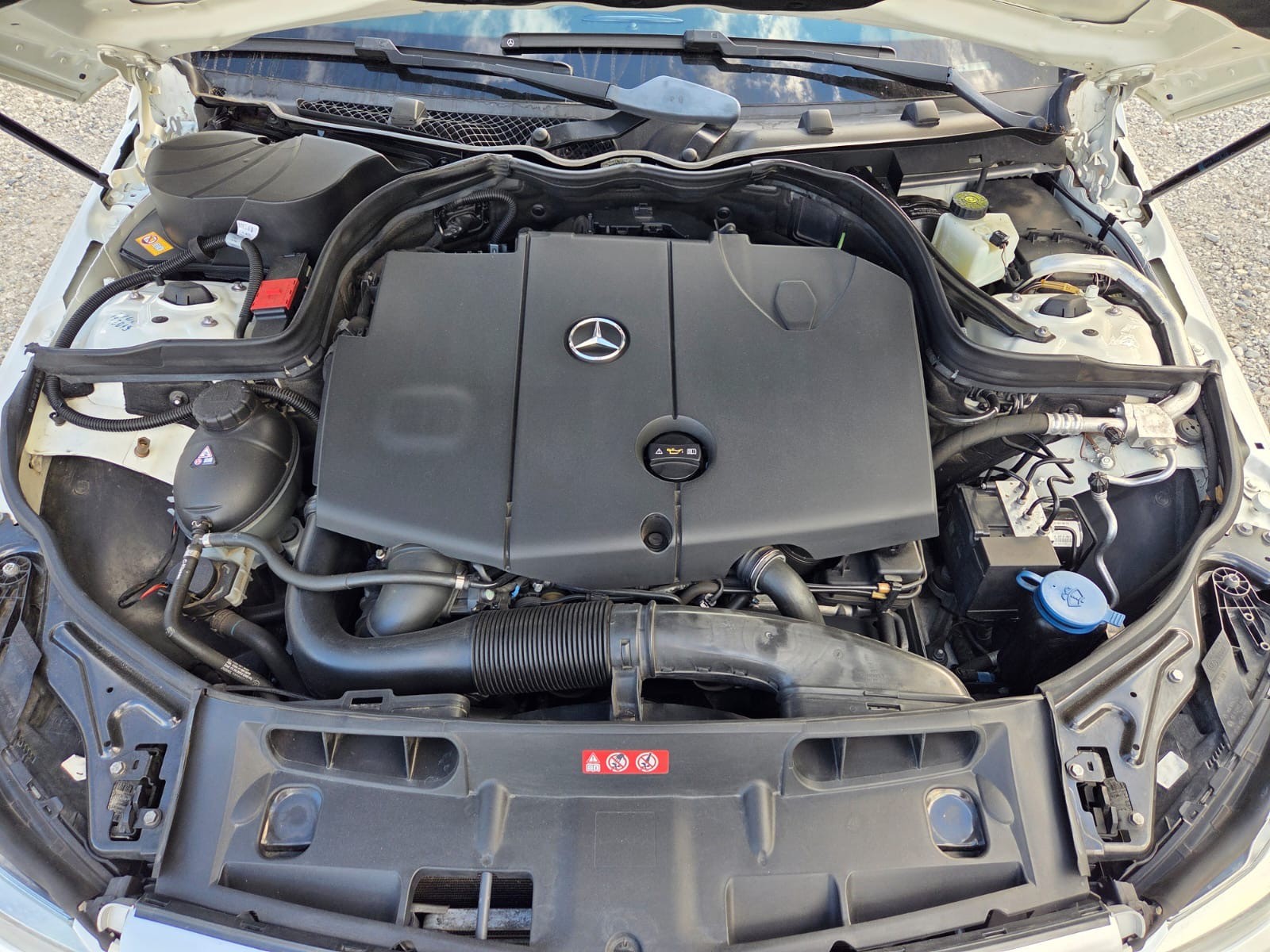 MERCEDES-BENZ C 250 CDI Avantgarde 4Matic 7G-Tronic-image-15