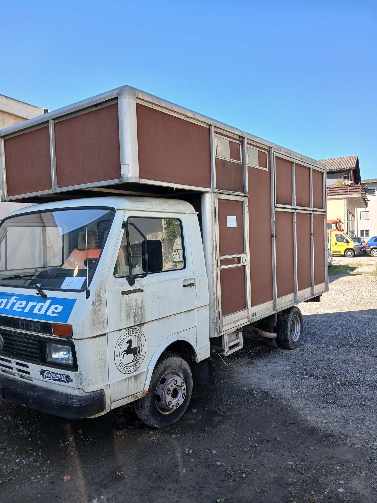 VW LT 35 2.4TD-image-1