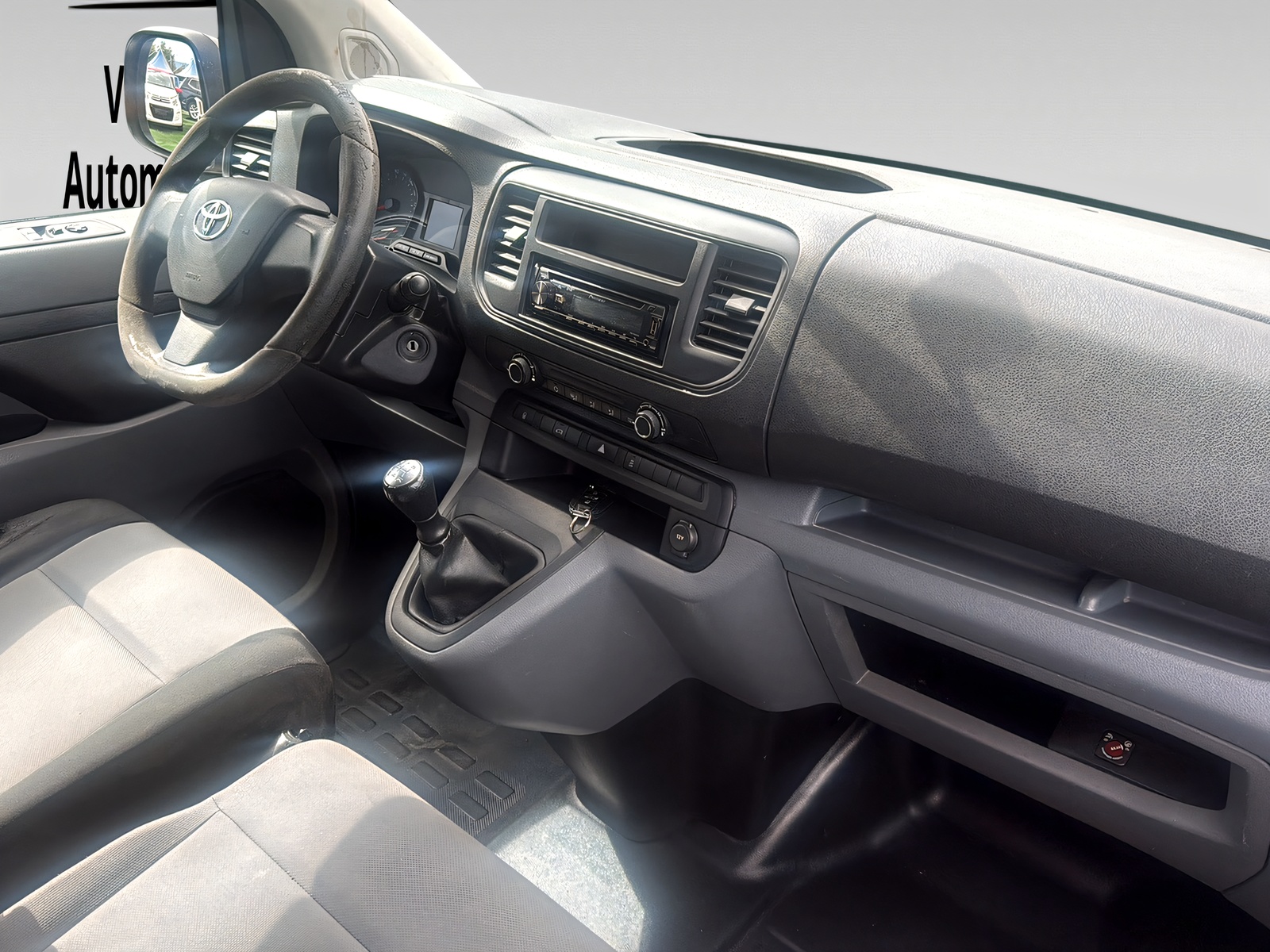 TOYOTA Proace 1.6D Panel Van L2 Terra-image-9