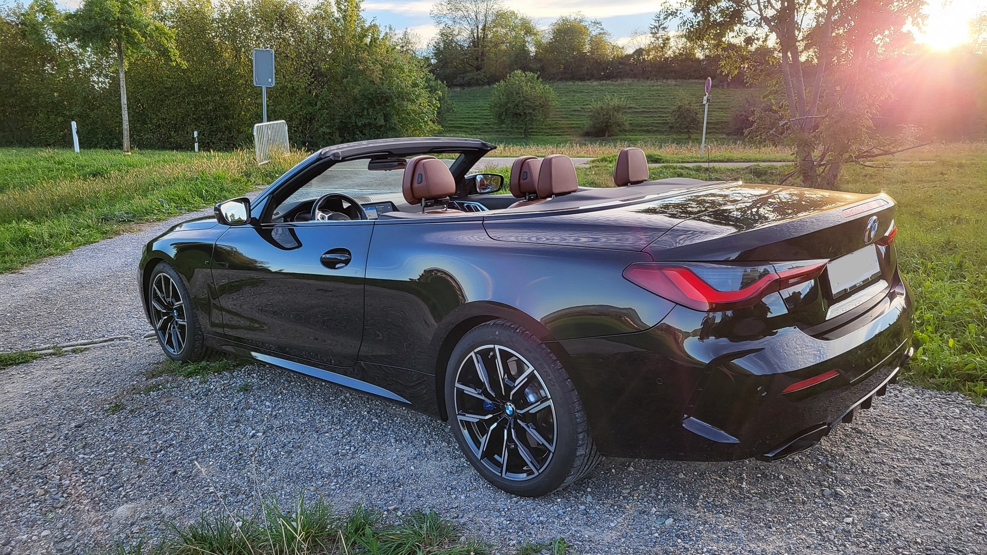 BMW M440i xDrive-image-3