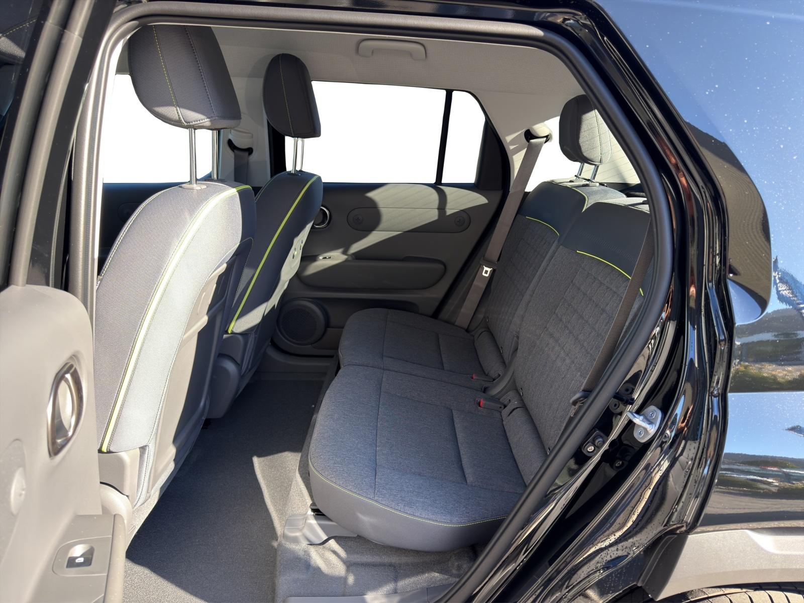 HYUNDAI Inster 49 kWh Electric Vertex Cross-image-10