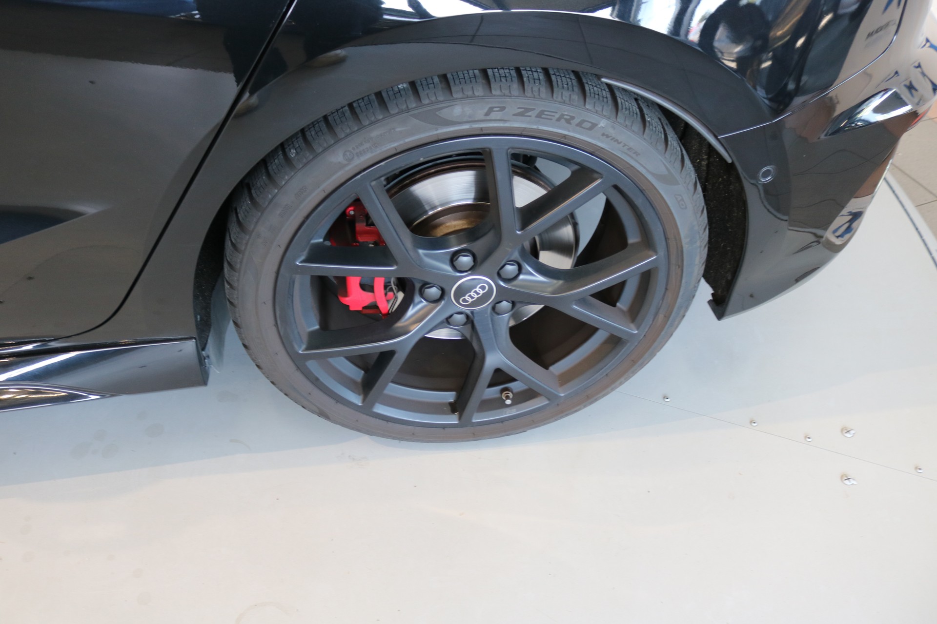 AUDI RS3 Sportback 2.5 TSI quattro S-tronic-image-35