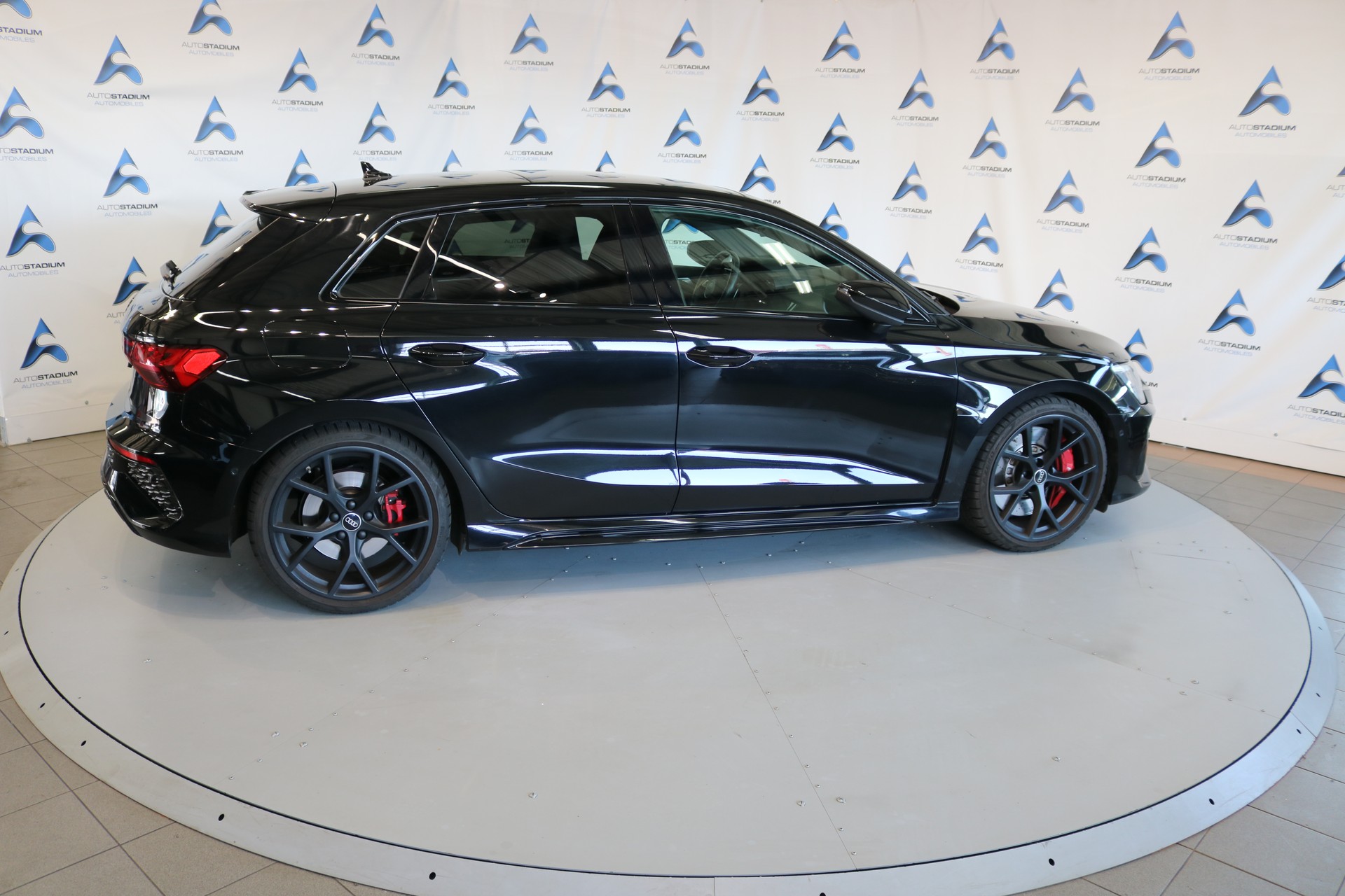 AUDI RS3 Sportback 2.5 TSI quattro S-tronic-image-26