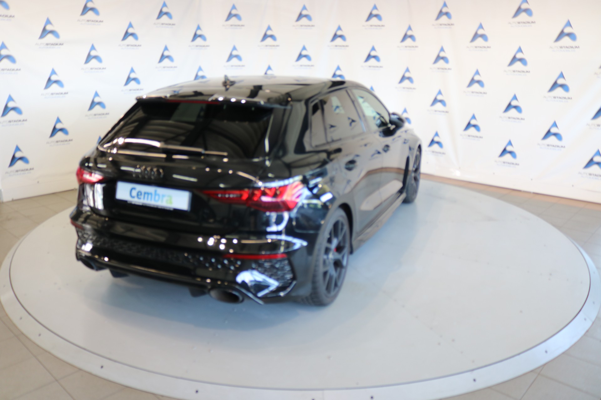 AUDI RS3 Sportback 2.5 TSI quattro S-tronic-image-22